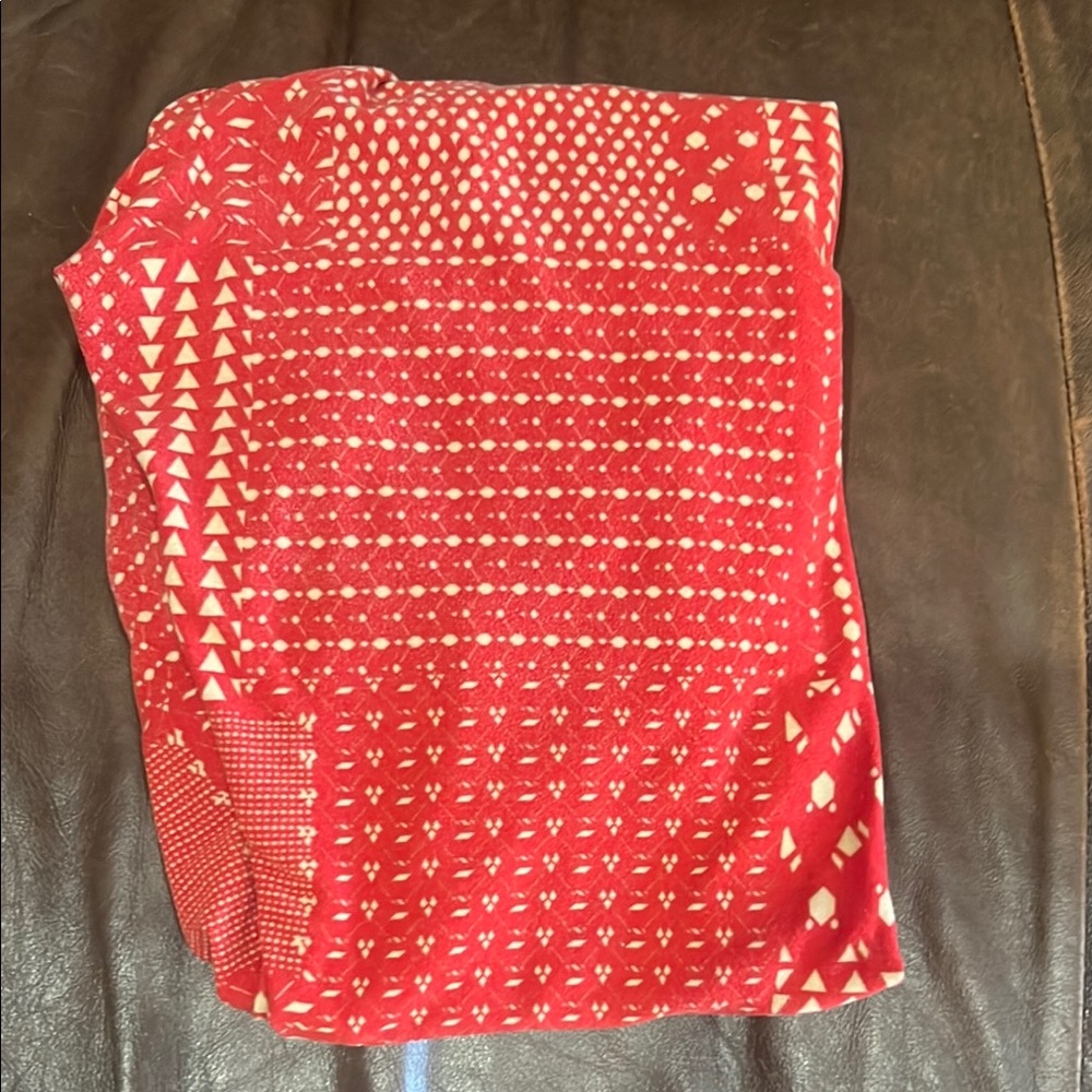 Red and White Patterned lularoe leggings